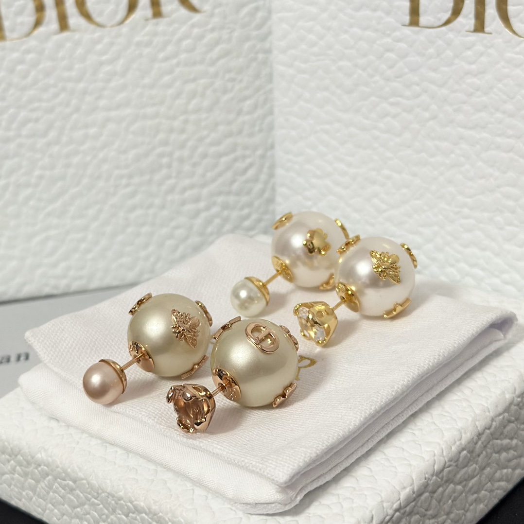 Dior New Two Pearls Stud Earrings - Original Replica Club