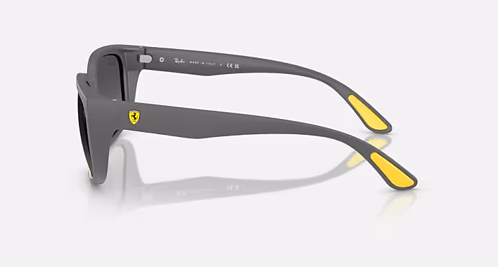 Ray-Ban RB4443M SCUDERIA FERRARI COLLECTION
