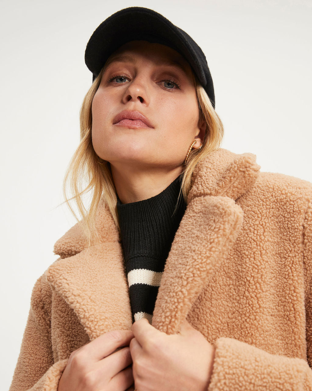 Mountain View Pocketed Teddy Coat - Camel - Se7enfashion