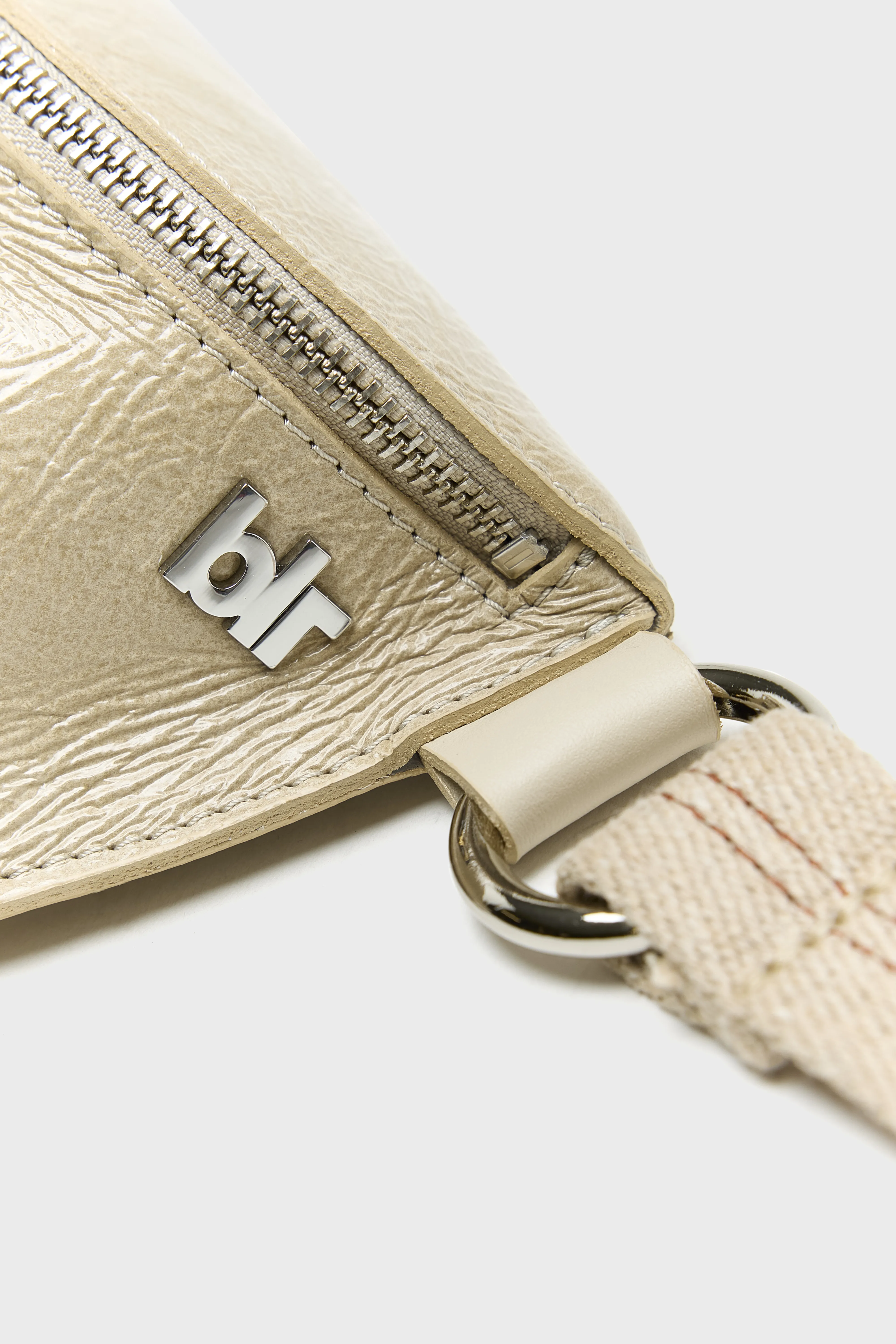 Bellerose Rosie sling bag (261 / W / NUAGE)