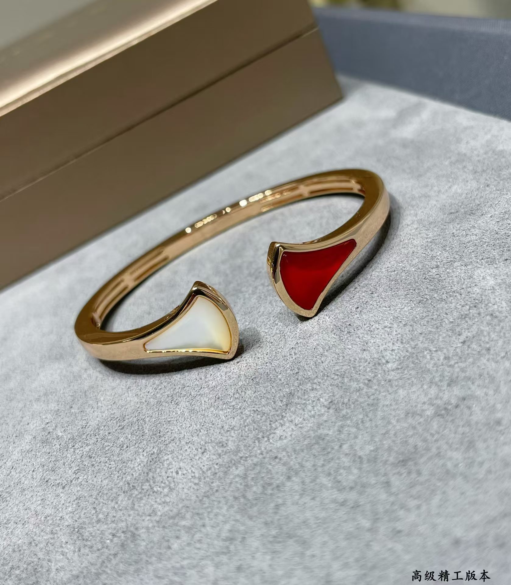 Bvlgari Divas Dream Open Cuff Bangle Bracelet in Yellow Gold - Original Replica Club