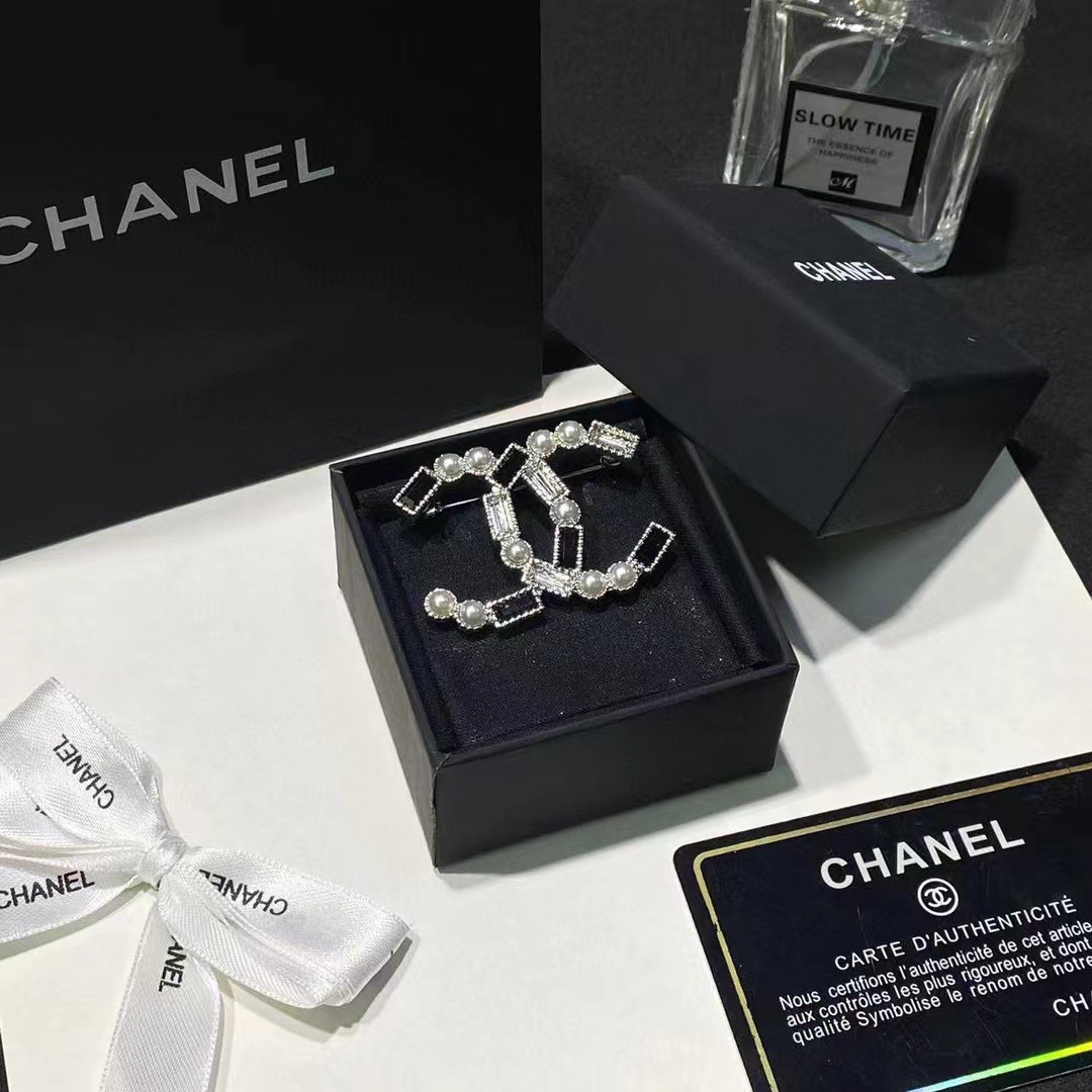 Chanel Pearl Black CC Brooch - Original Replica Club