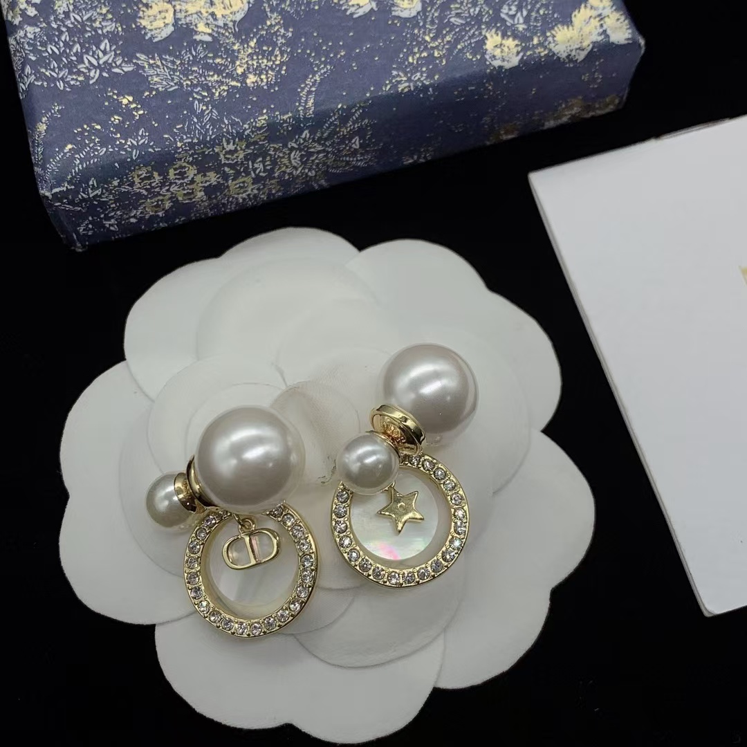 Dior Asymmetric Drop Charms Pearl Earrings - Original Replica Club
