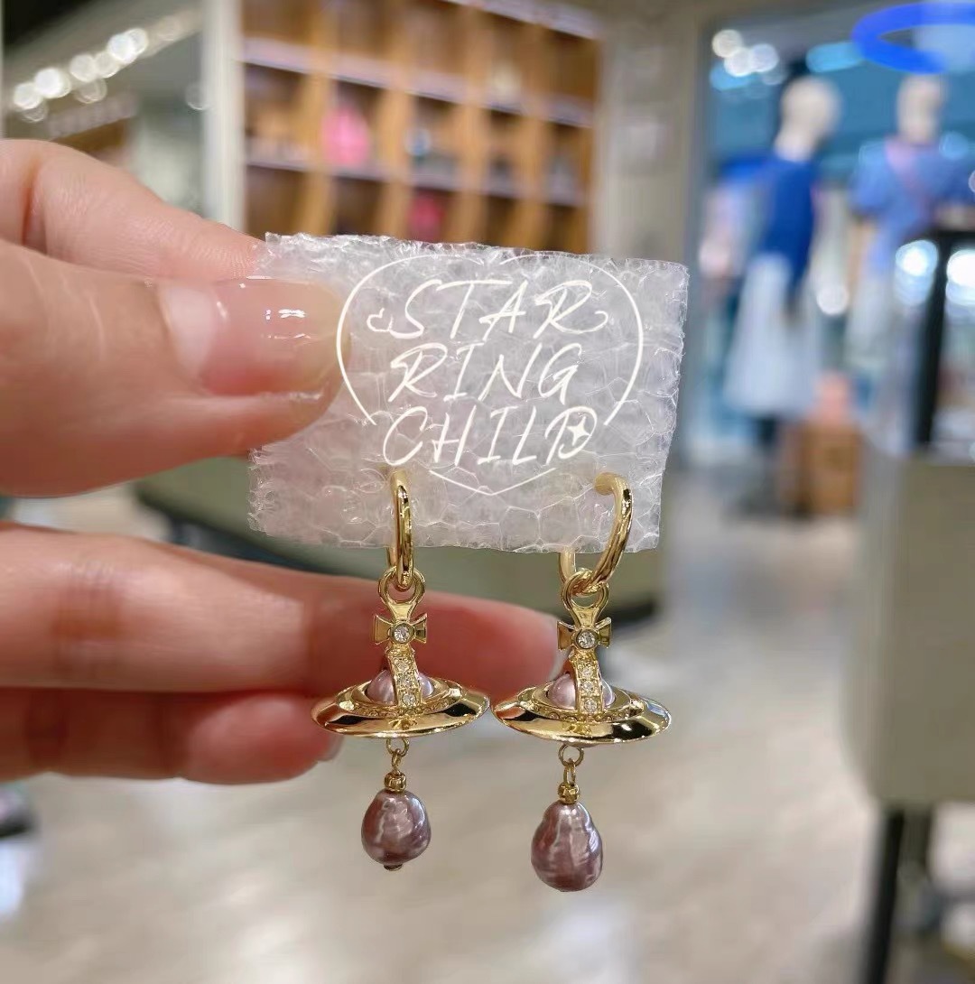 Vivienne Westwood Light Purple Baroque Pearl Earrings - Original Replica Club