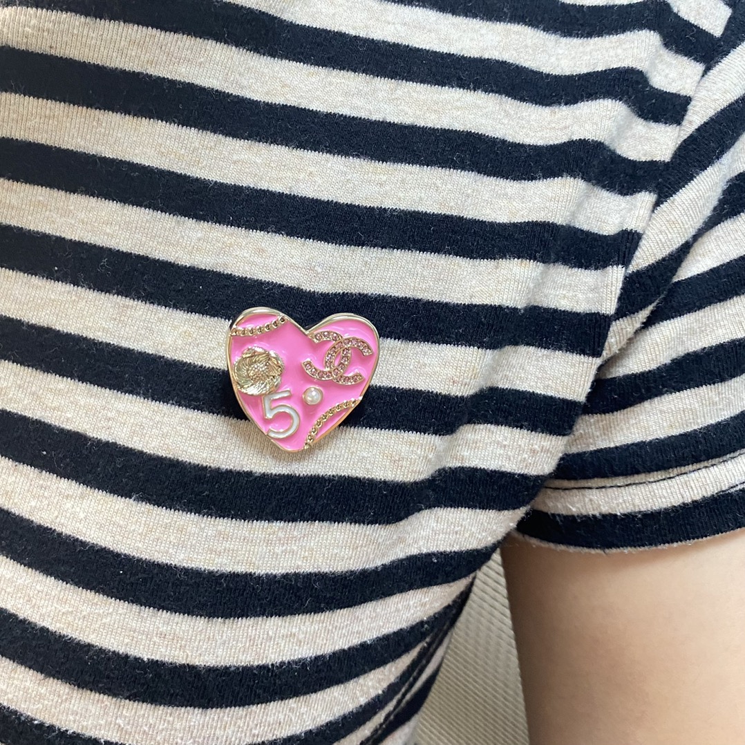 Chanel Pink Heart Brooch - Original Replica Club