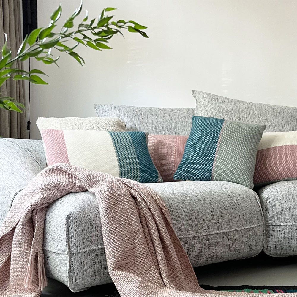 Malagoon Festivity Wool Sierkussen 60 x 35 - Pastel