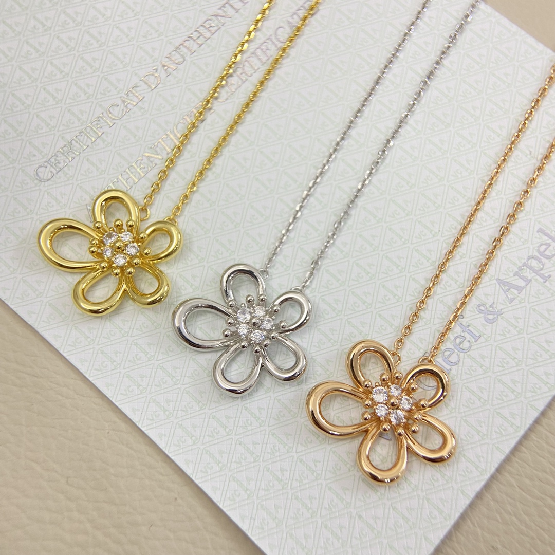 VCA Flowerlace Pendant Necklace - Original Replica Club
