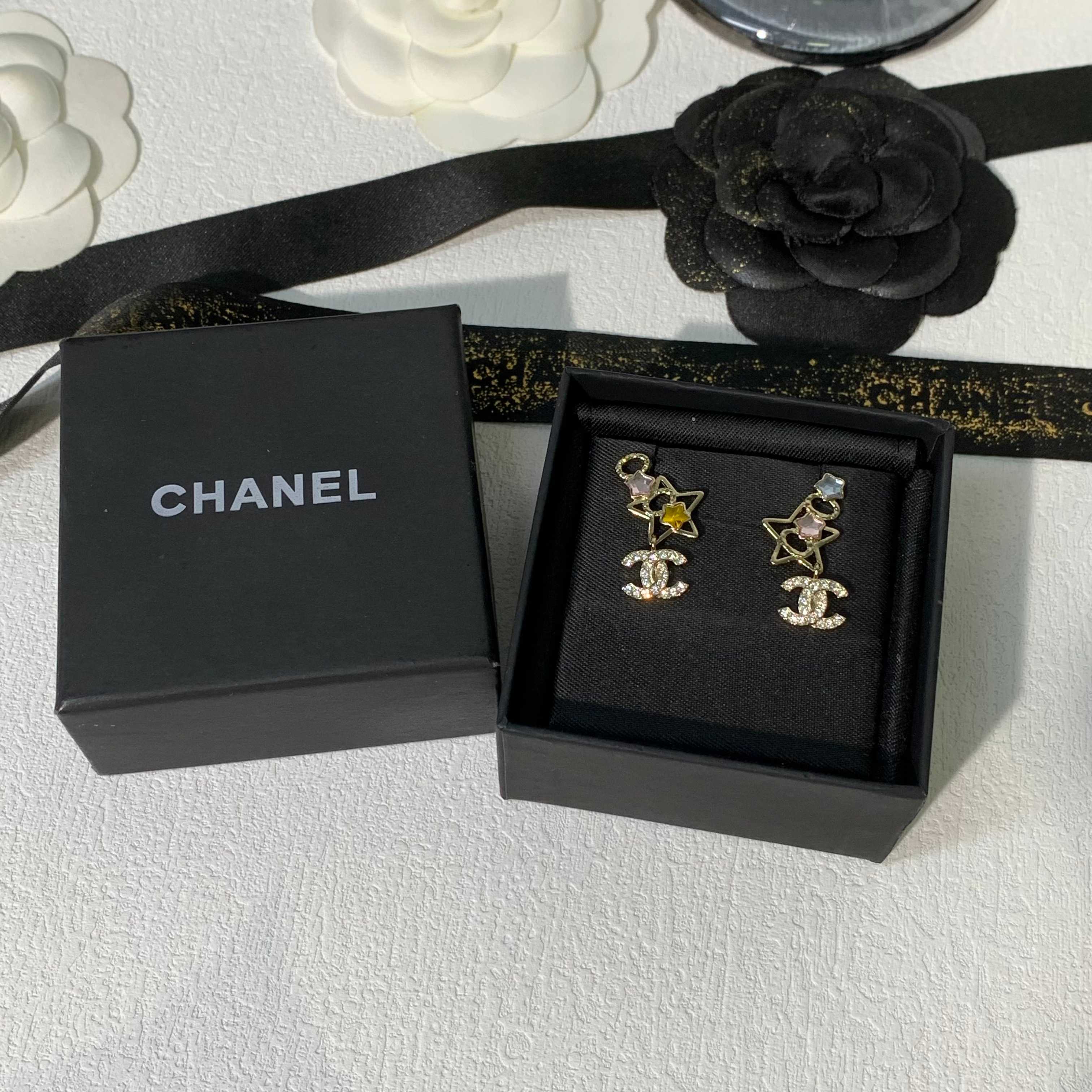 Chanel Asymmetric Color Gem Star Coco Drop Earrings - Original Replica Club