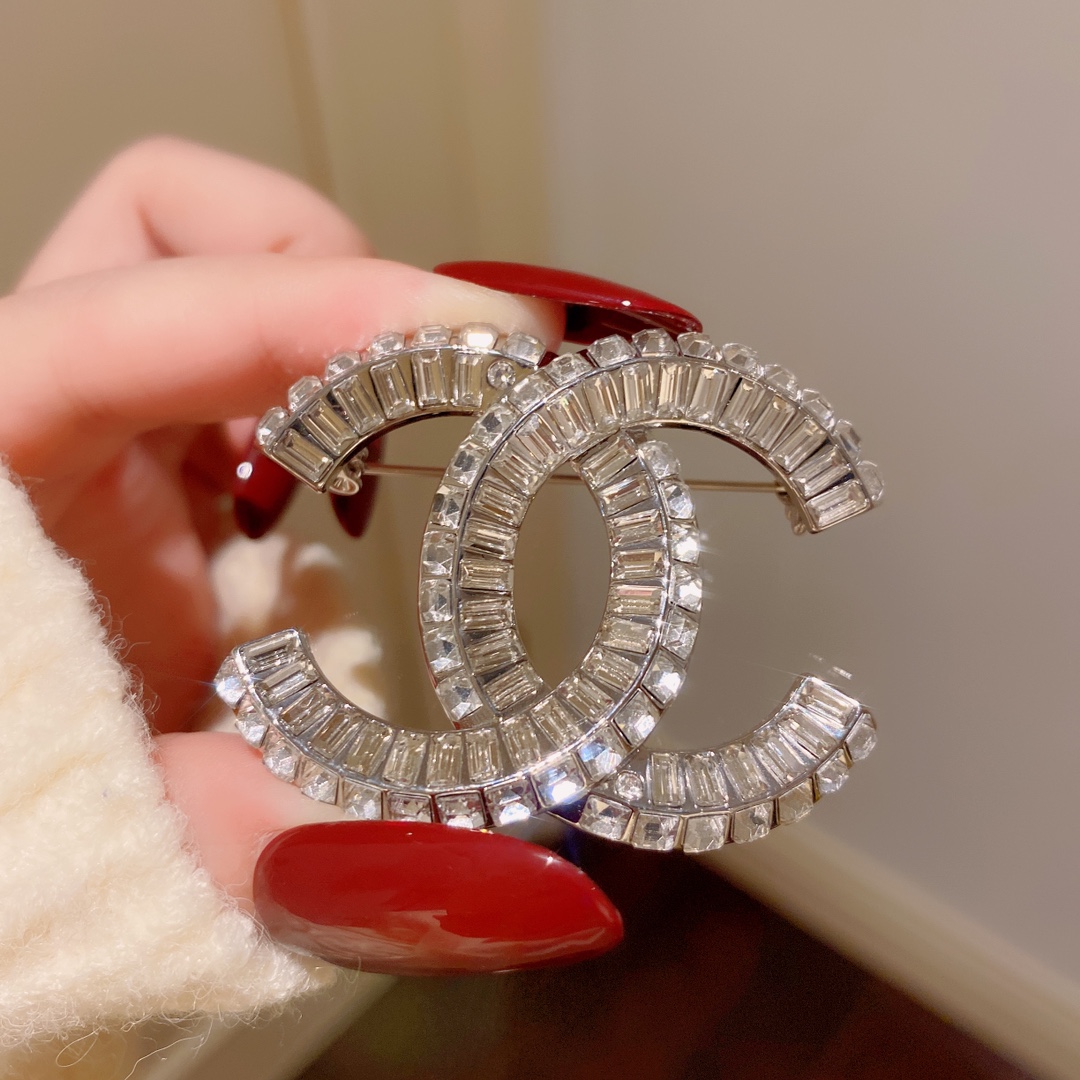 Chanel Rectangular Rhinestone CC Brooch - Original Replica Club
