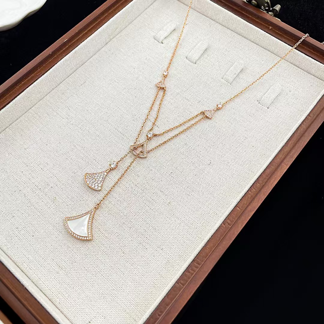 Bvlgari Divas' Dream Necklace - Original Replica Club