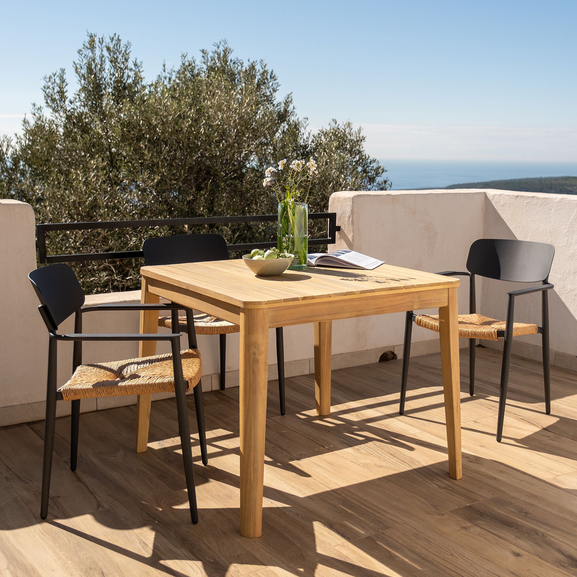 INCA - Chaise de jardin empilable avec accoudoirs en aluminium et résine tressée - gris anthracite