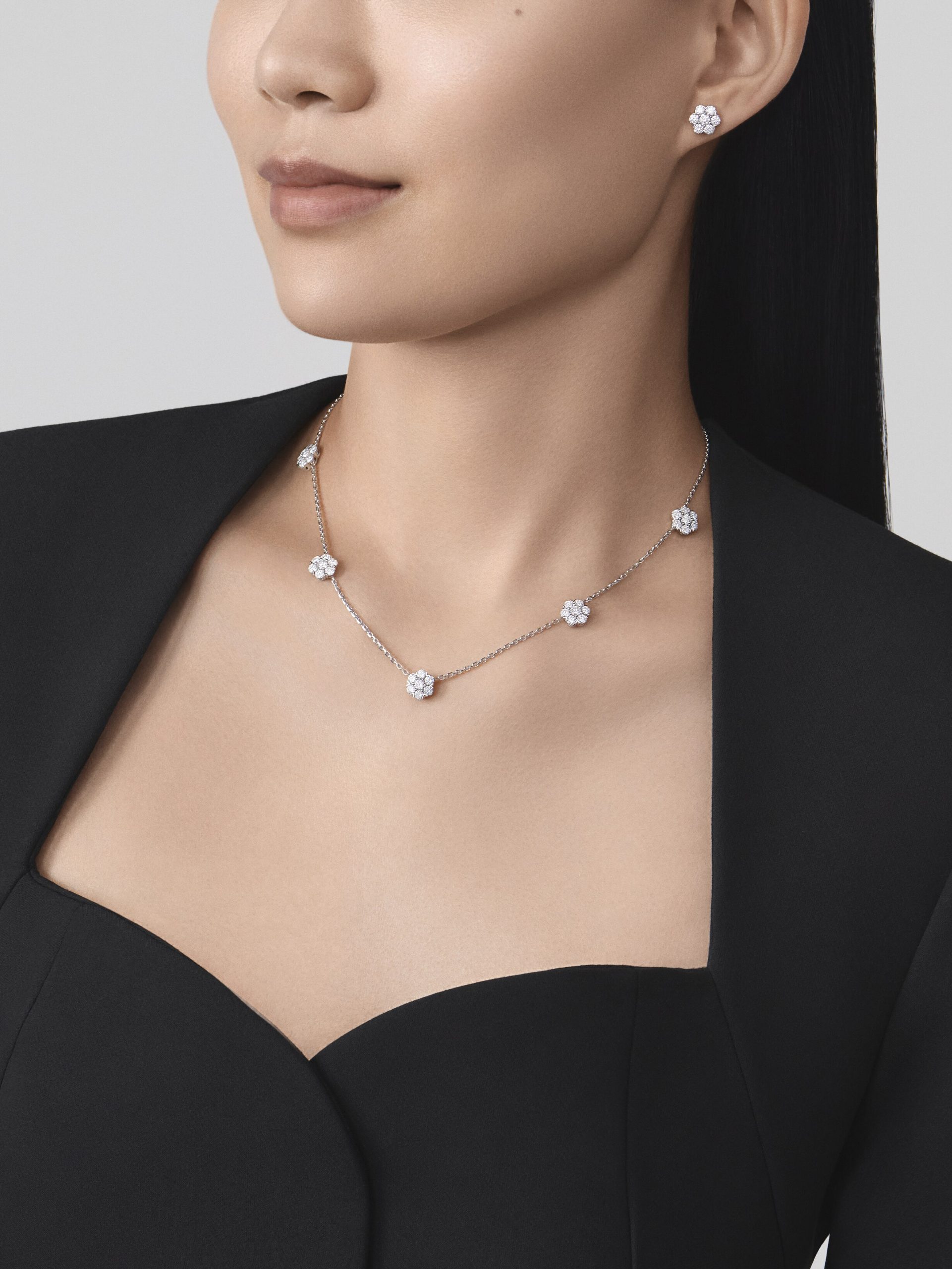 Replicate Fleurette necklace, 5 flowers(1:1 replica) - Original Replica Club