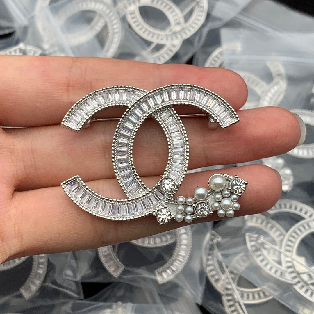 Chanel Brooch Silver & Diamond - Original Replica Club