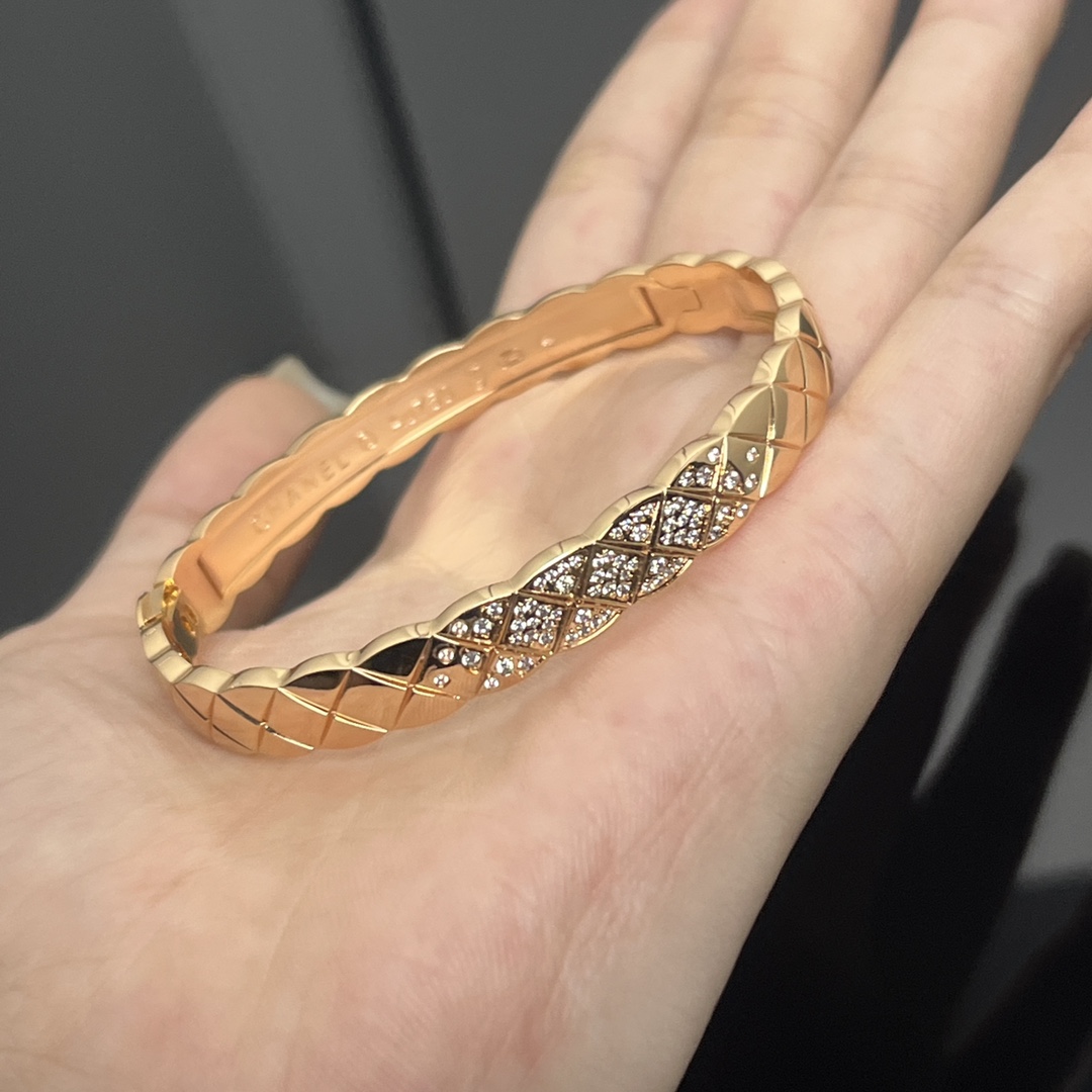 Chanel Coco Crush Bangle Bracelet - Original Replica Club