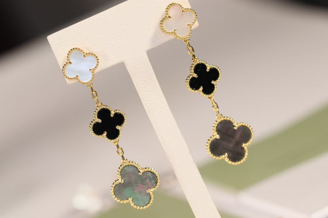 VCA Magic Alhambra Earrings 3 Motifs - Original Replica Club