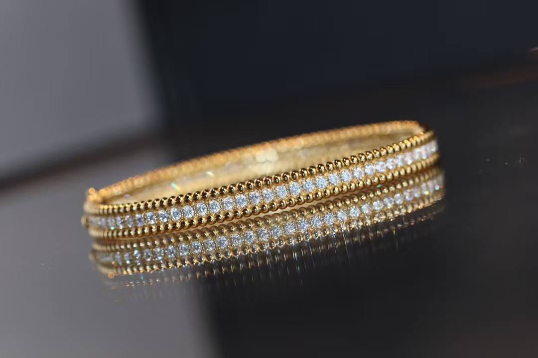 VCA Perlee Diamonds Bracelet Bangle, 1 Row, Medium Model - Original Replica Club
