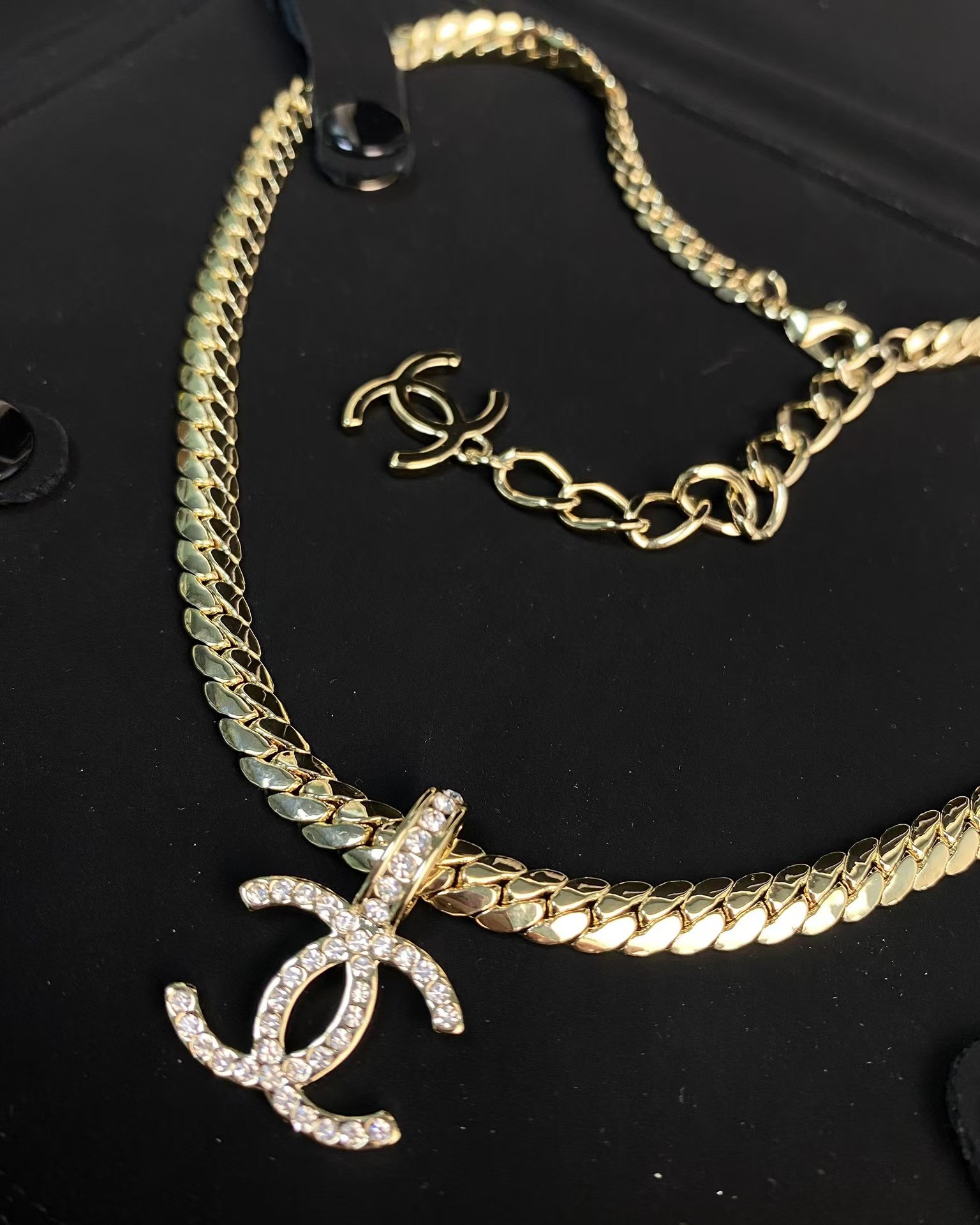 Chanel Chunky Flat Cuban Chain Necklace - Original Replica Club