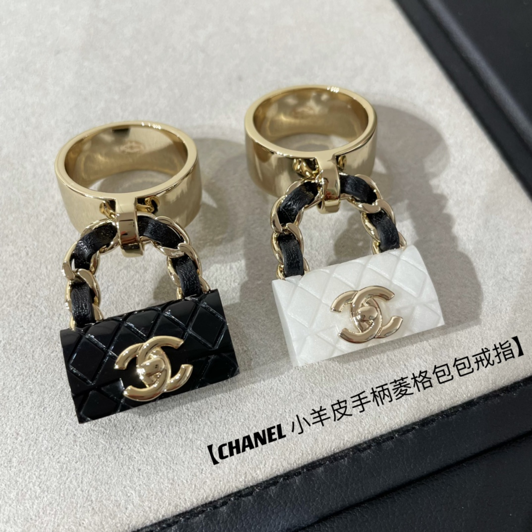 Chanel Ring Handle Bag - Original Replica Club