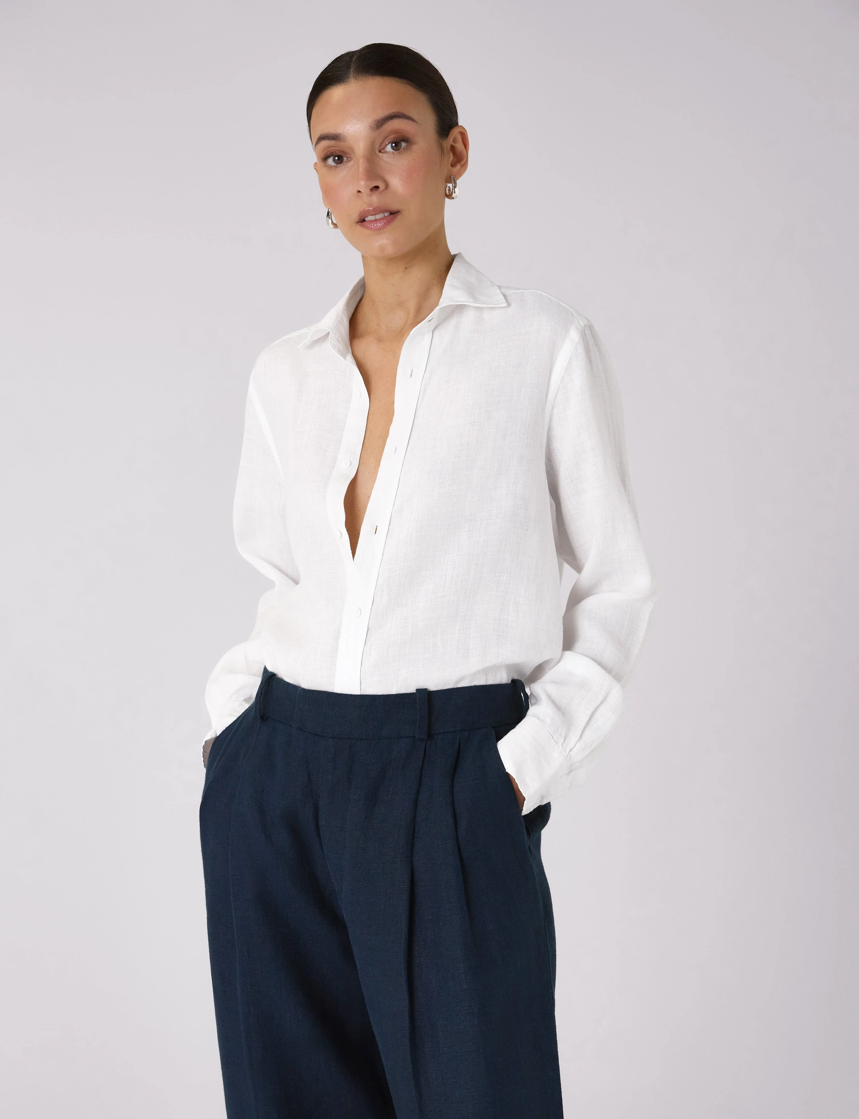 The Boyfriend: Linen, White