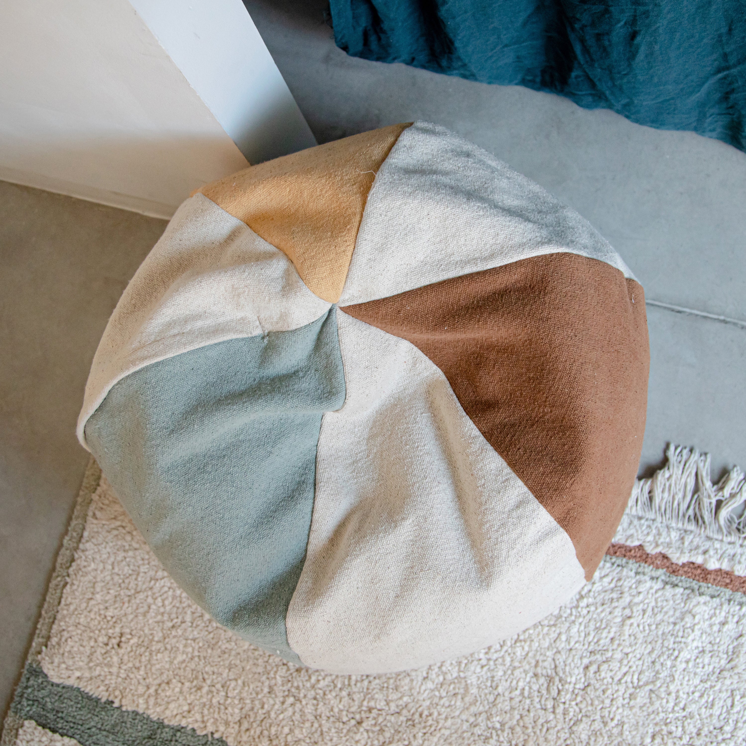 Lorena Canals Back-to-School Poef - Bal