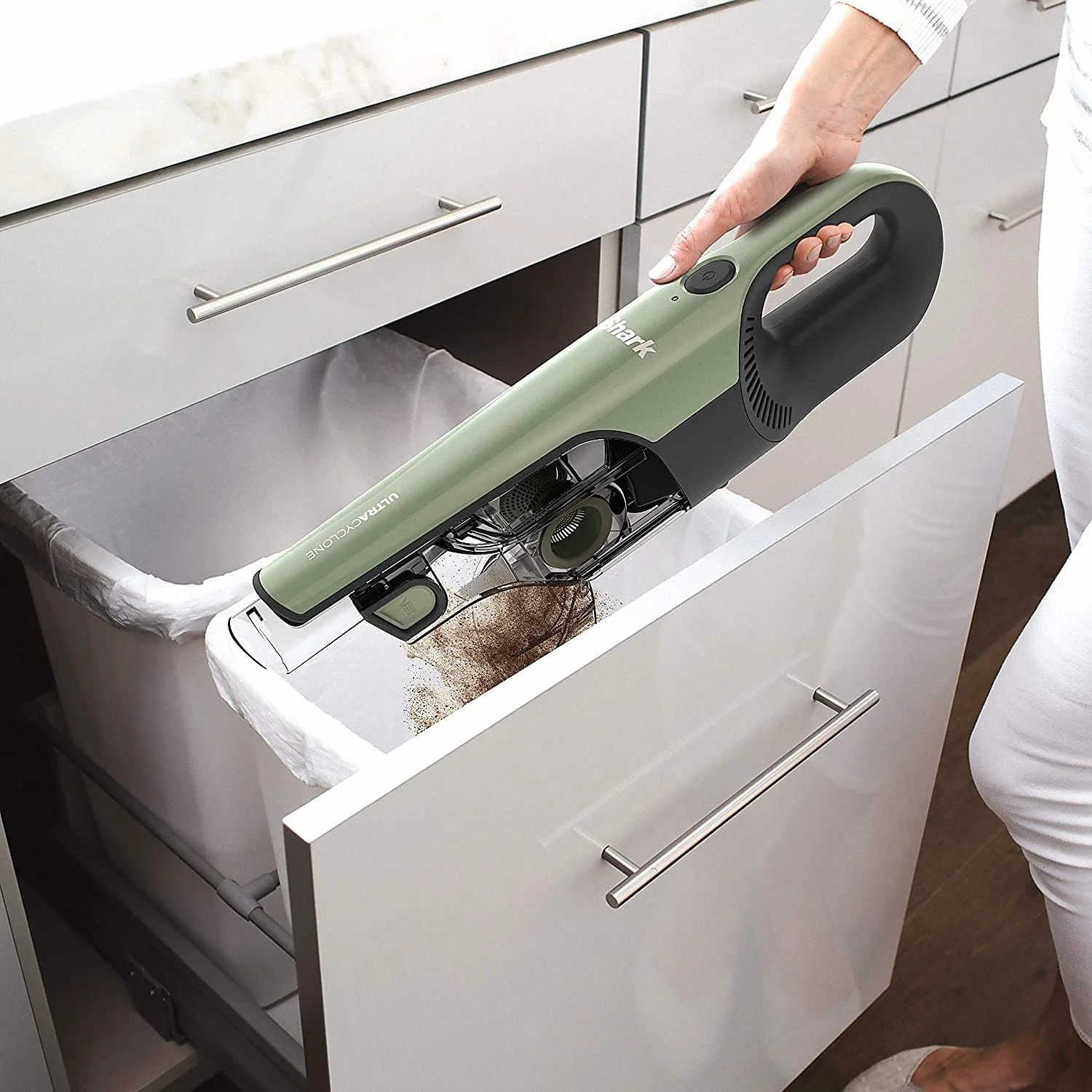 Shark UltraCyclone Pro Cordless Handheld Vacuum Bagless Green CH901 - Image 2