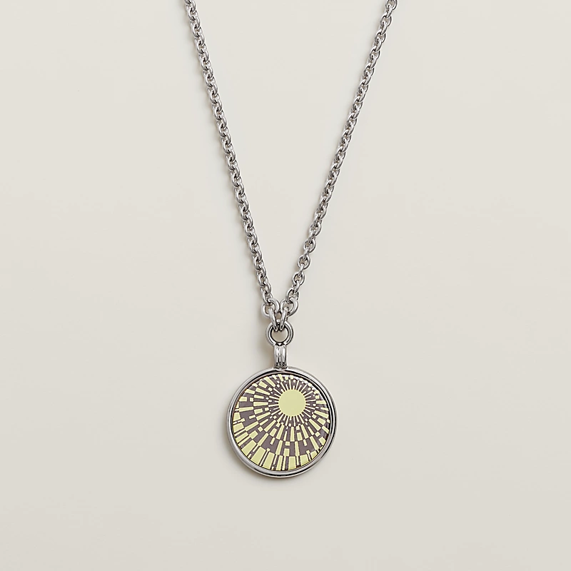 Replicate Medaille OP H necklace, small model(1:1 replica) - Original Replica Club