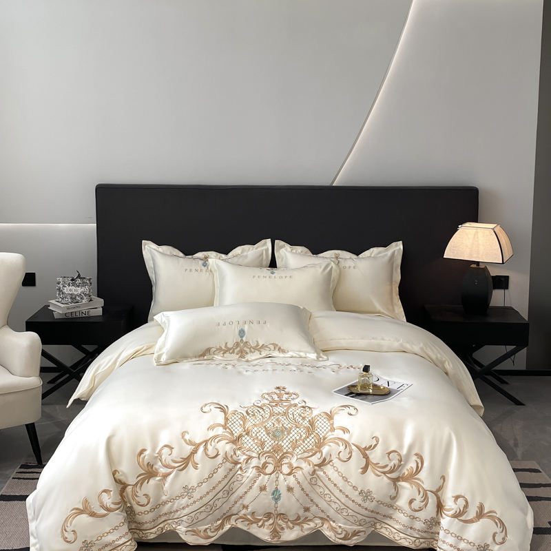 High Quality Ice Silk Cotton Bedding Set European Style Four Piece Bed Sheet Set With Embroidery