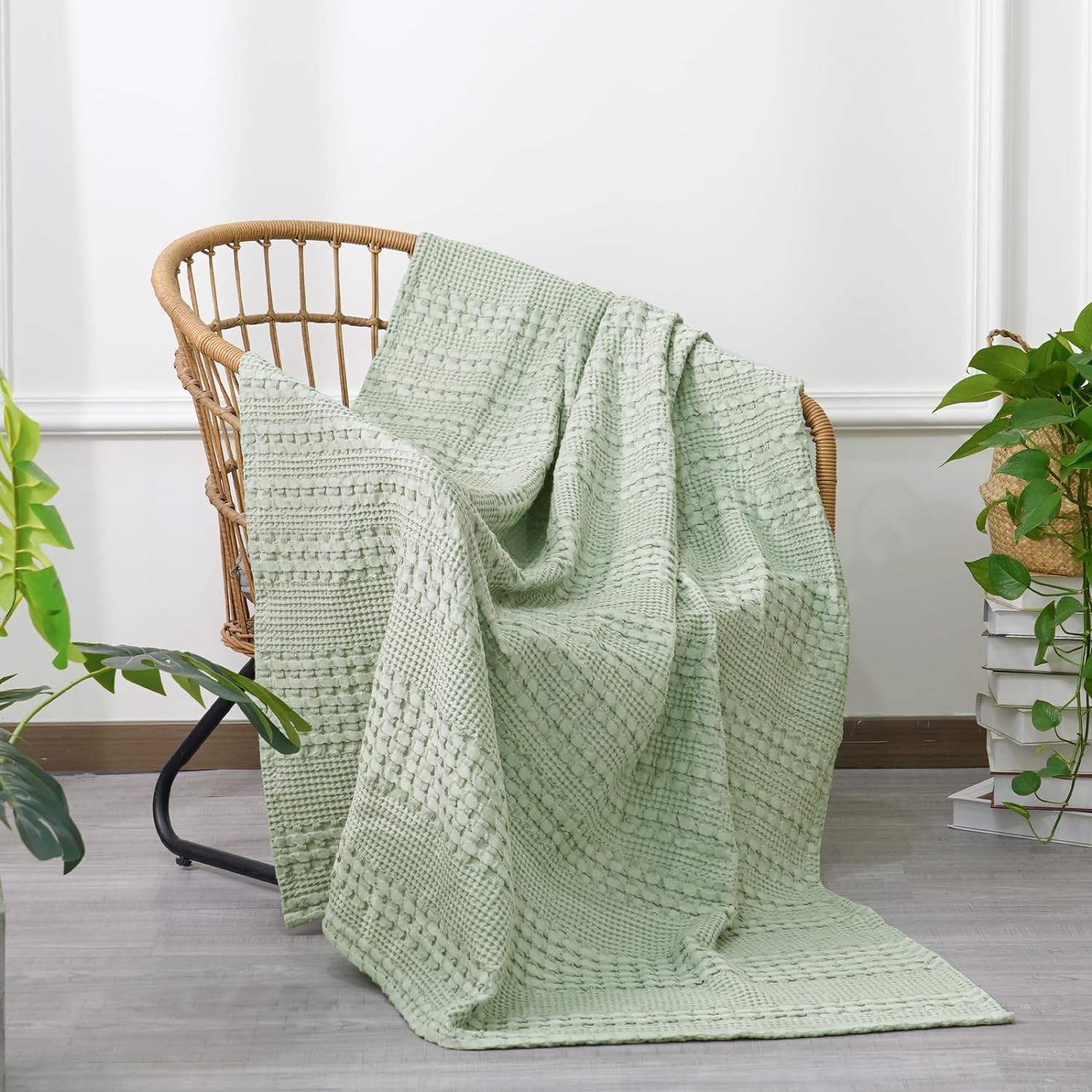 100% Cotton Waffle Knitted Throw Blanket Solid Color Eco-Friendly Summer Waffle Blanket for Cozy Evenings & Home