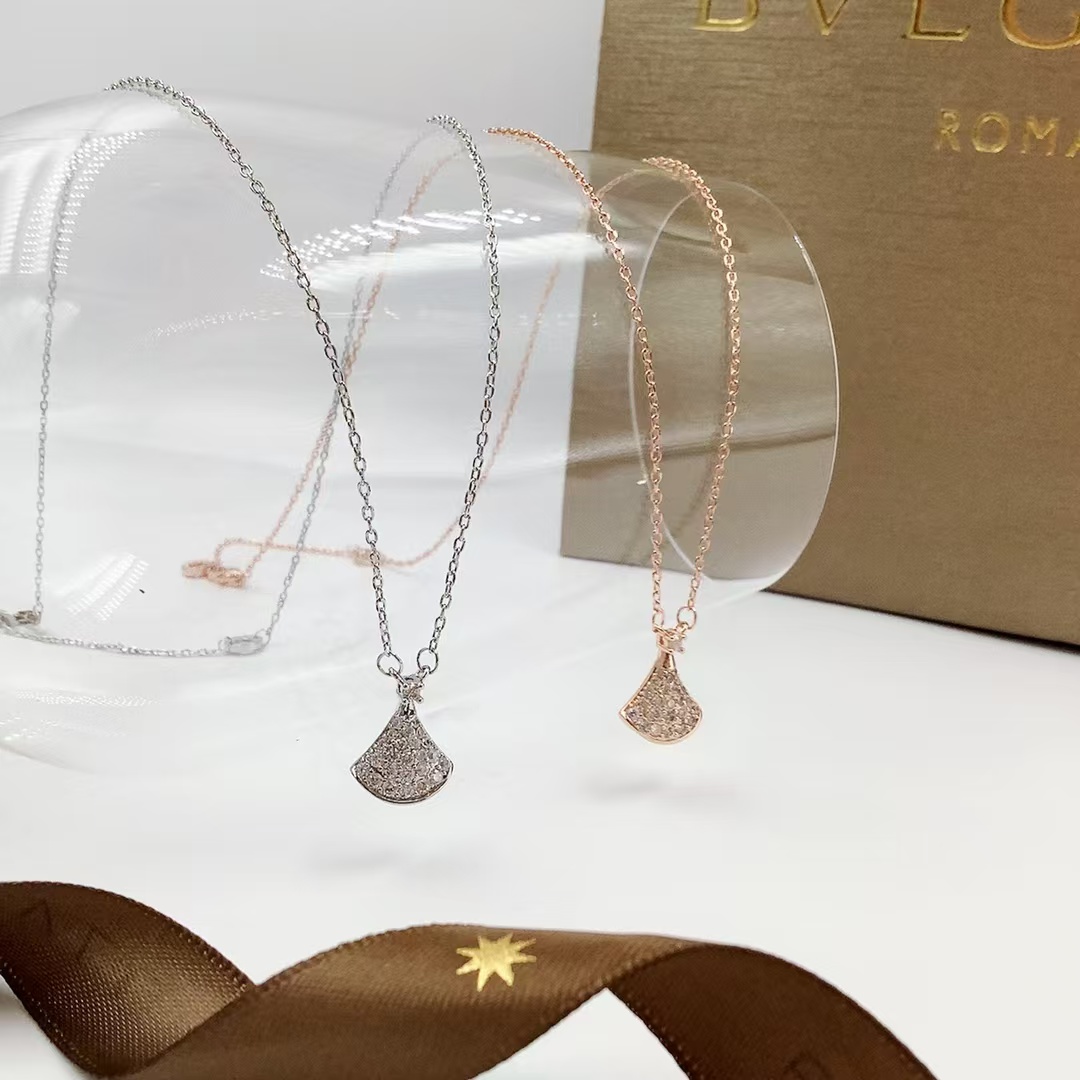 Bvlgari Divas' Dream Necklace - Original Replica Club