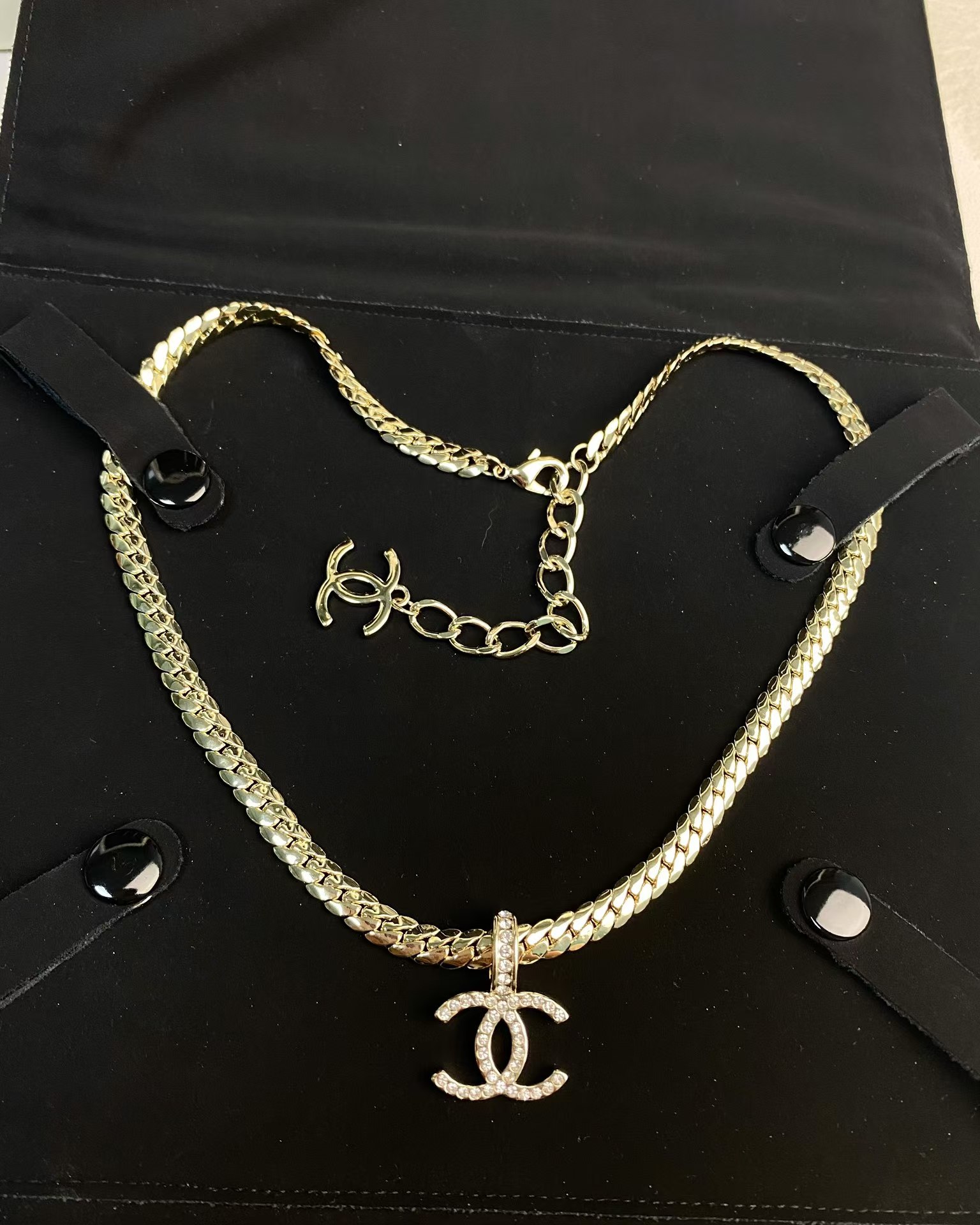 Chanel Chunky Flat Cuban Chain Necklace - Original Replica Club