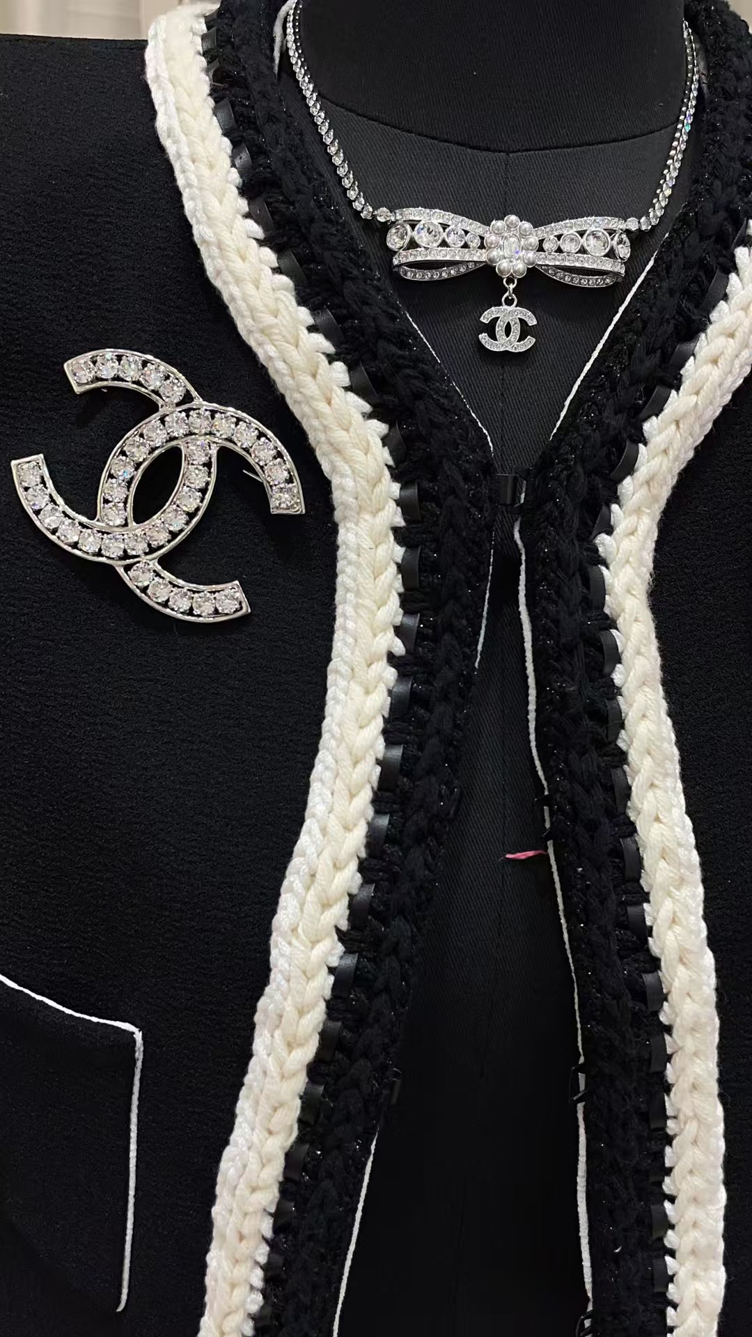 Chanel Rhinestone Strass Bowknot Pendant Necklace - Original Replica Club