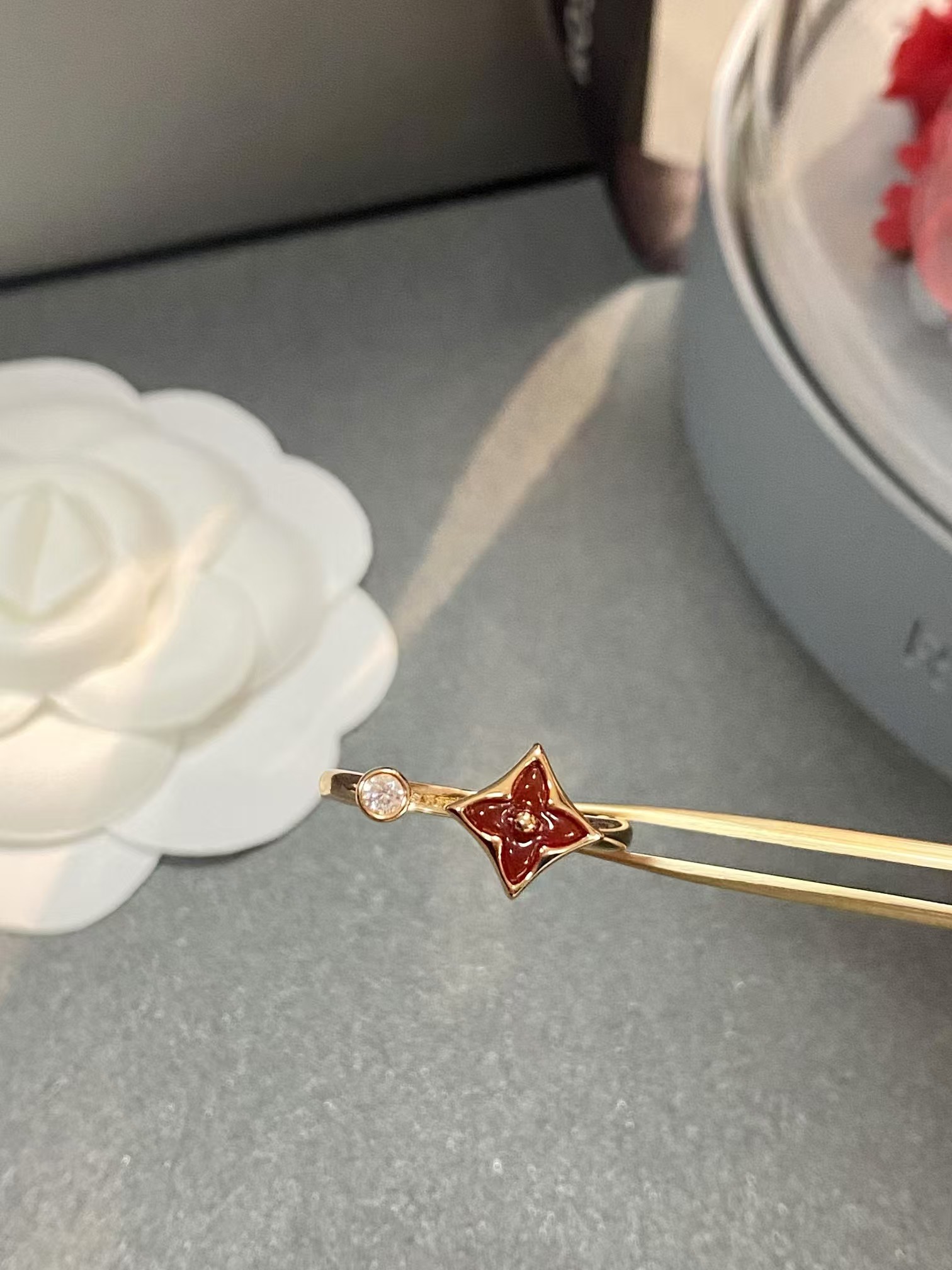Louis Vuitton Color Blossom Mini Star Ring - Original Replica Club