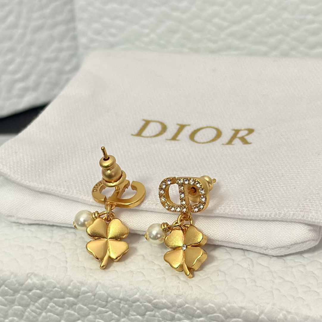 Dior Four Clover Pearl Earrings - Original Replica Club