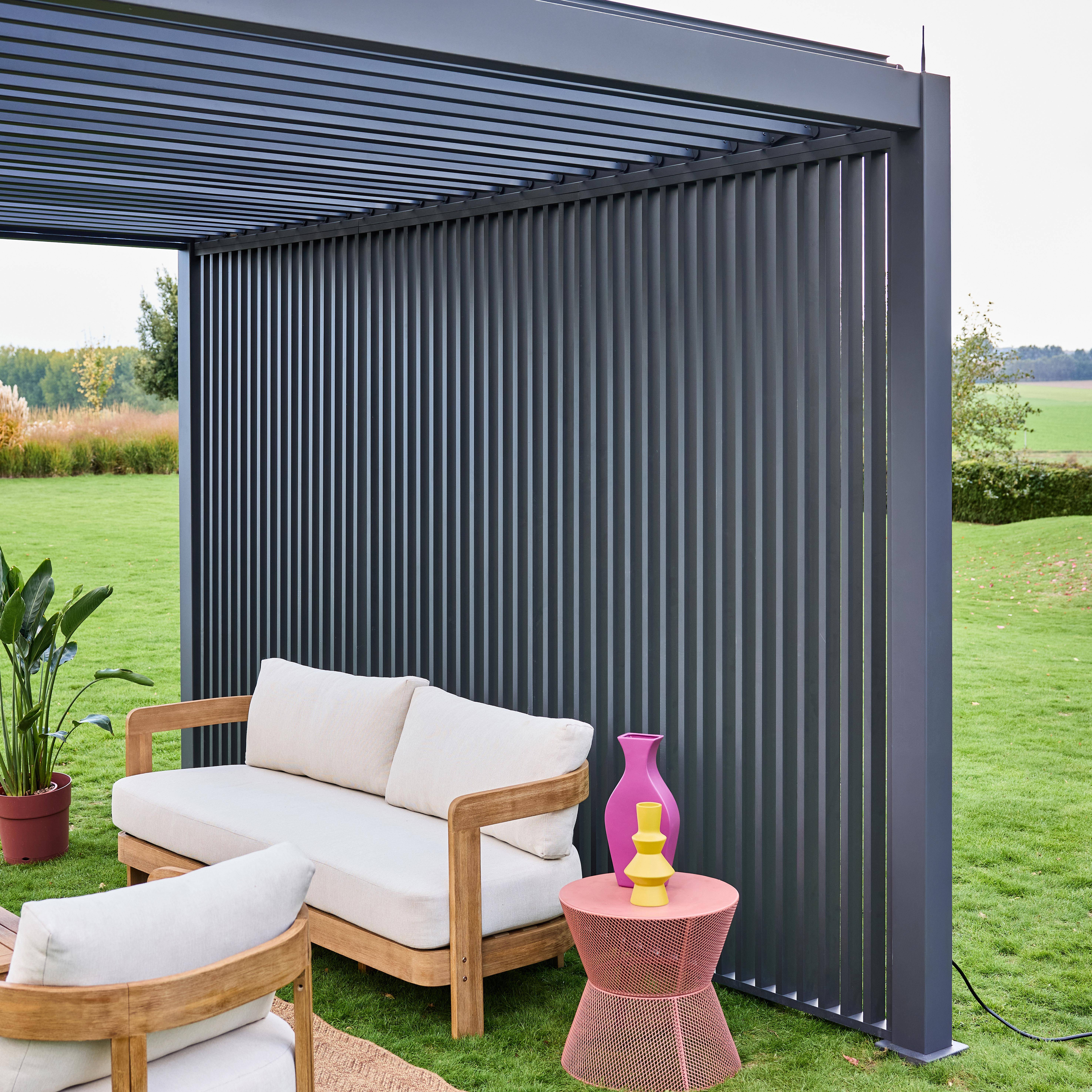 Triomphe 3x4m + accesorios - Pérgola bioclimática de aluminio 3x4m + 3 persianas verticales 1.3m
