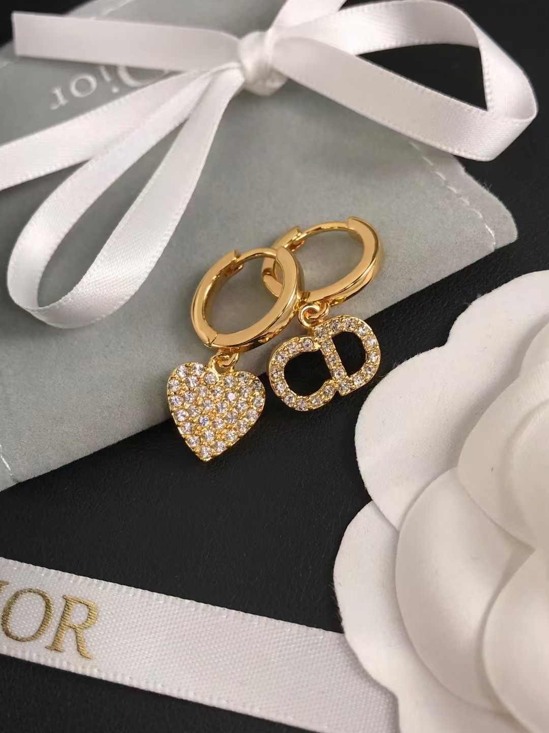 Dior Asymmetric Heart CD Dangle Earrings - Original Replica Club