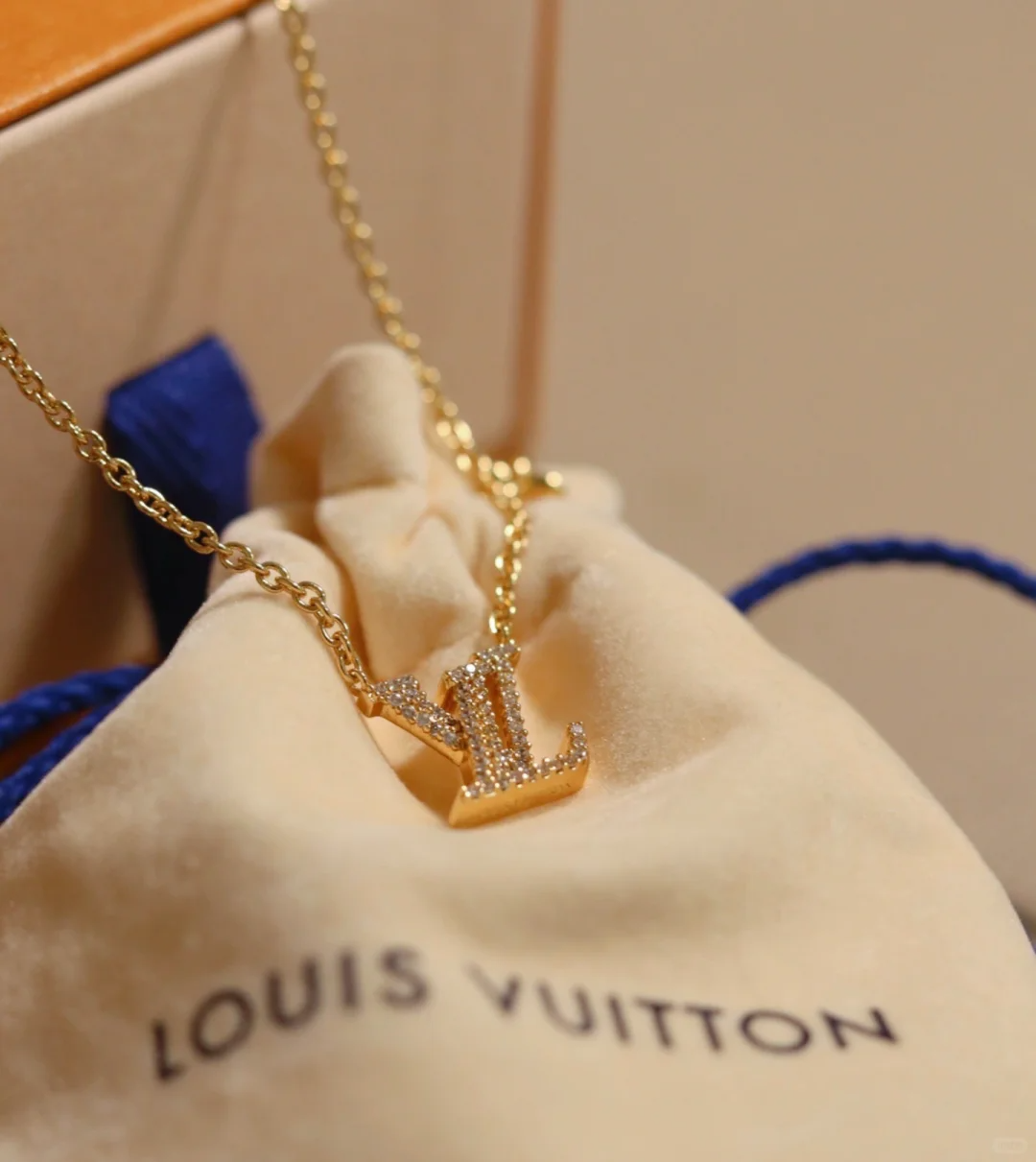 Louis Vuitton LV Letter Pendant Necklaces - Original Replica Club