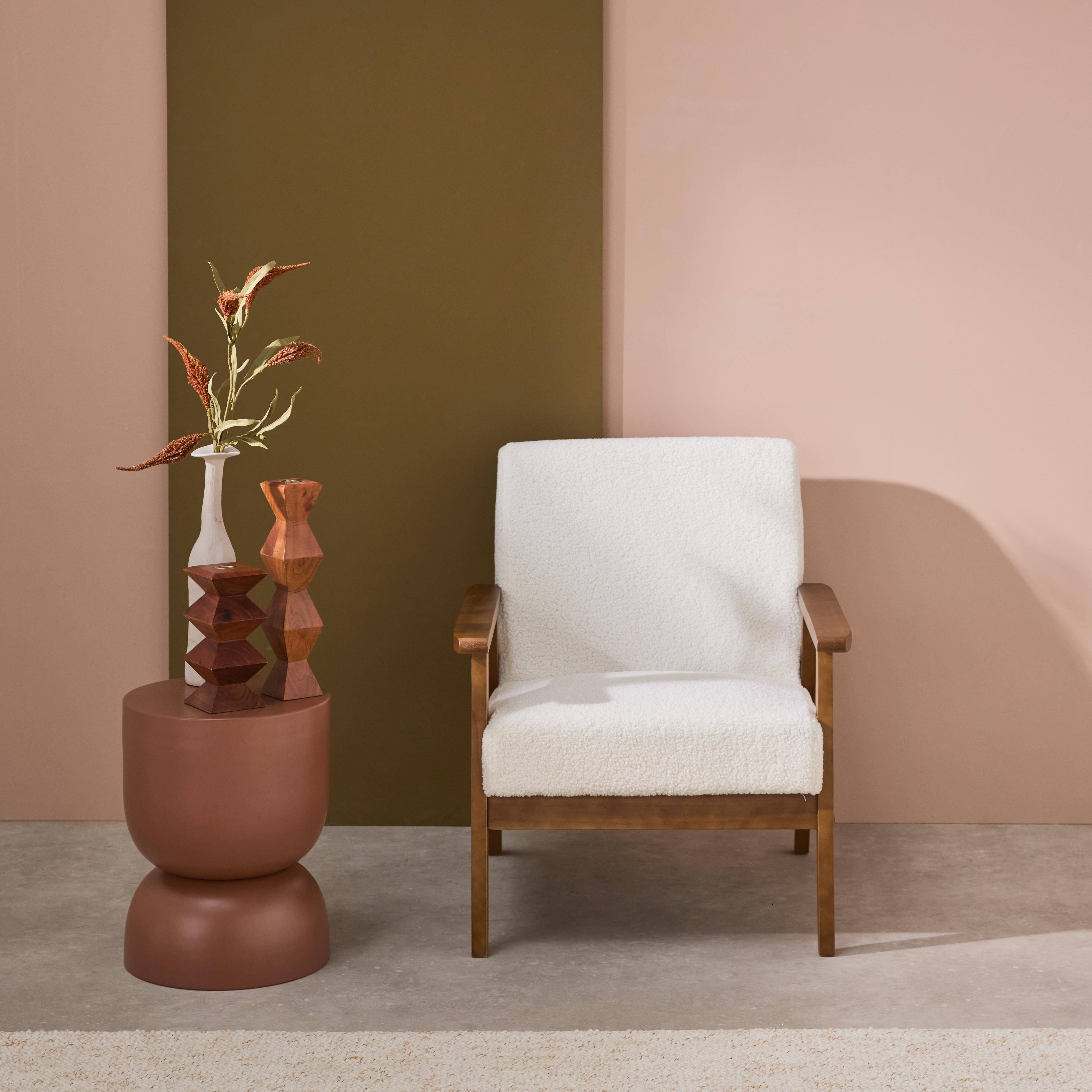 Isak borreguito - Sillón rizado escandinavo de madera de hevea teñida de nogal claro
