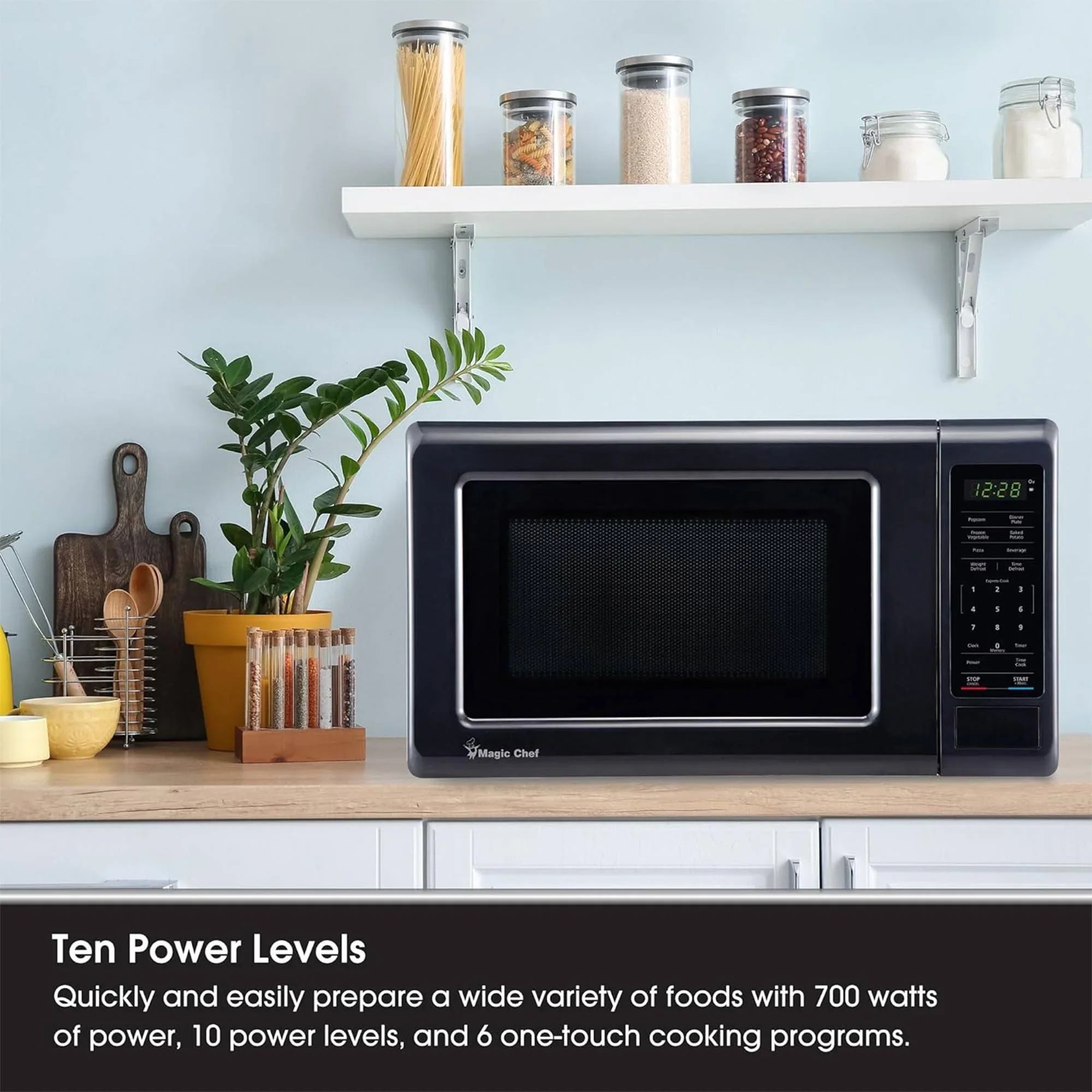 Magic Chef 0.9 cu ft Countertop Microwave Oven in Black