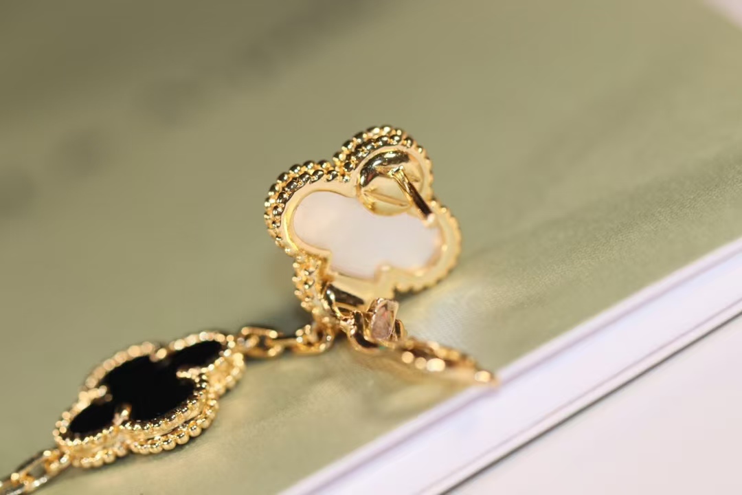 VCA Magic Alhambra Earrings 3 Motifs - Original Replica Club