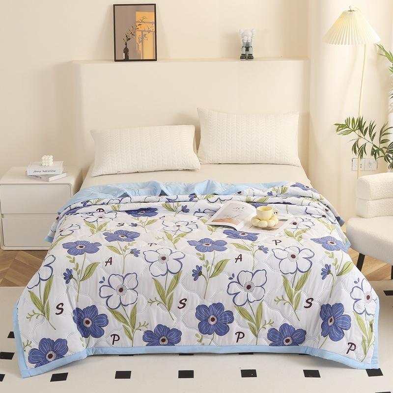 Washed Cotton Summer Quilt Cartoon Printed Breathable Soft Thin Air Condition Quilt