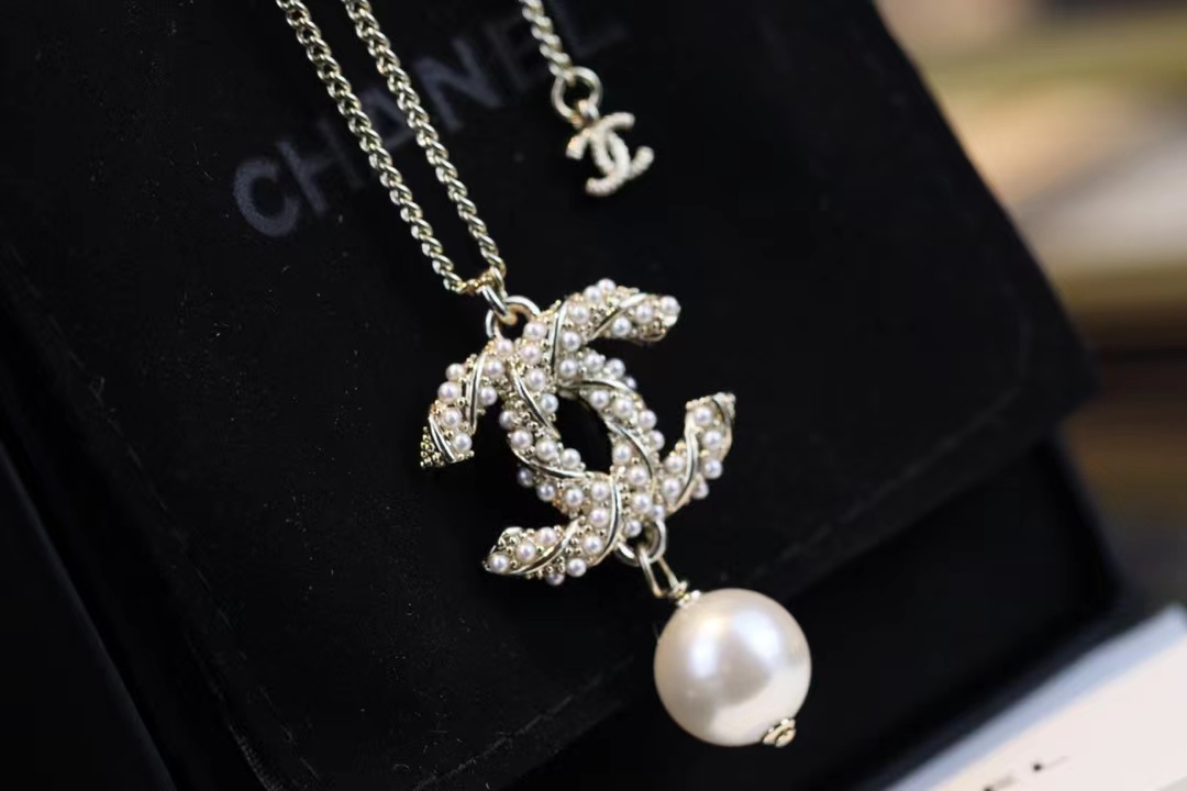 Chanel Long Sweater Pearl Drop Necklace - Original Replica Club