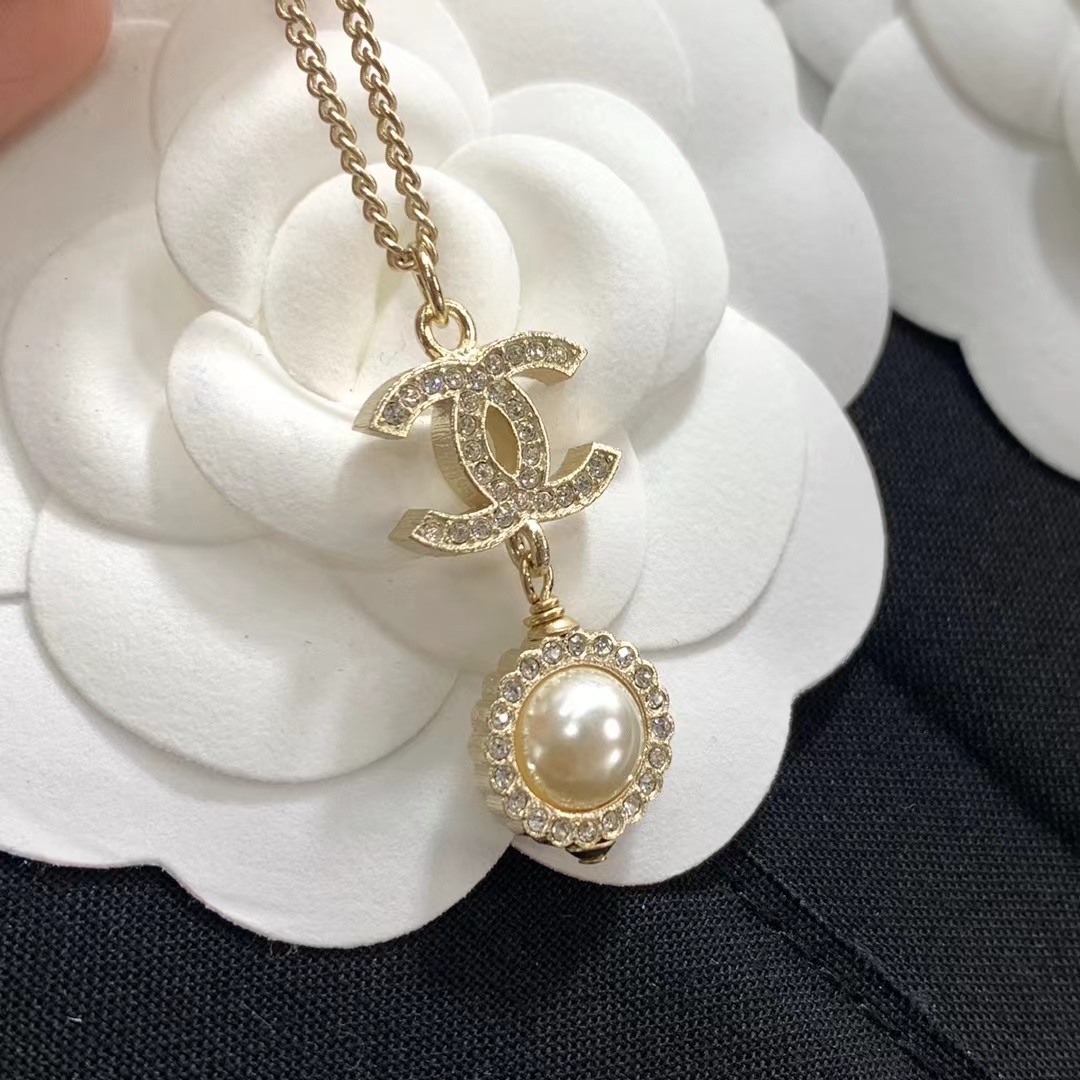 Chanel Minimalist Double C Pearl Drop Necklace - Original Replica Club