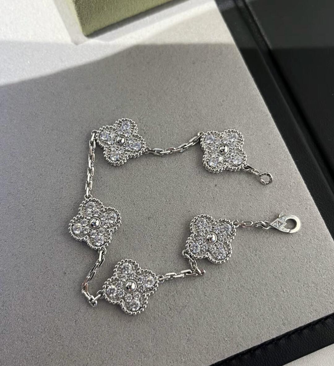 VCA White Gold Diamond Vintage Alhambra Bracelet 5 Motifs - Original Replica Club