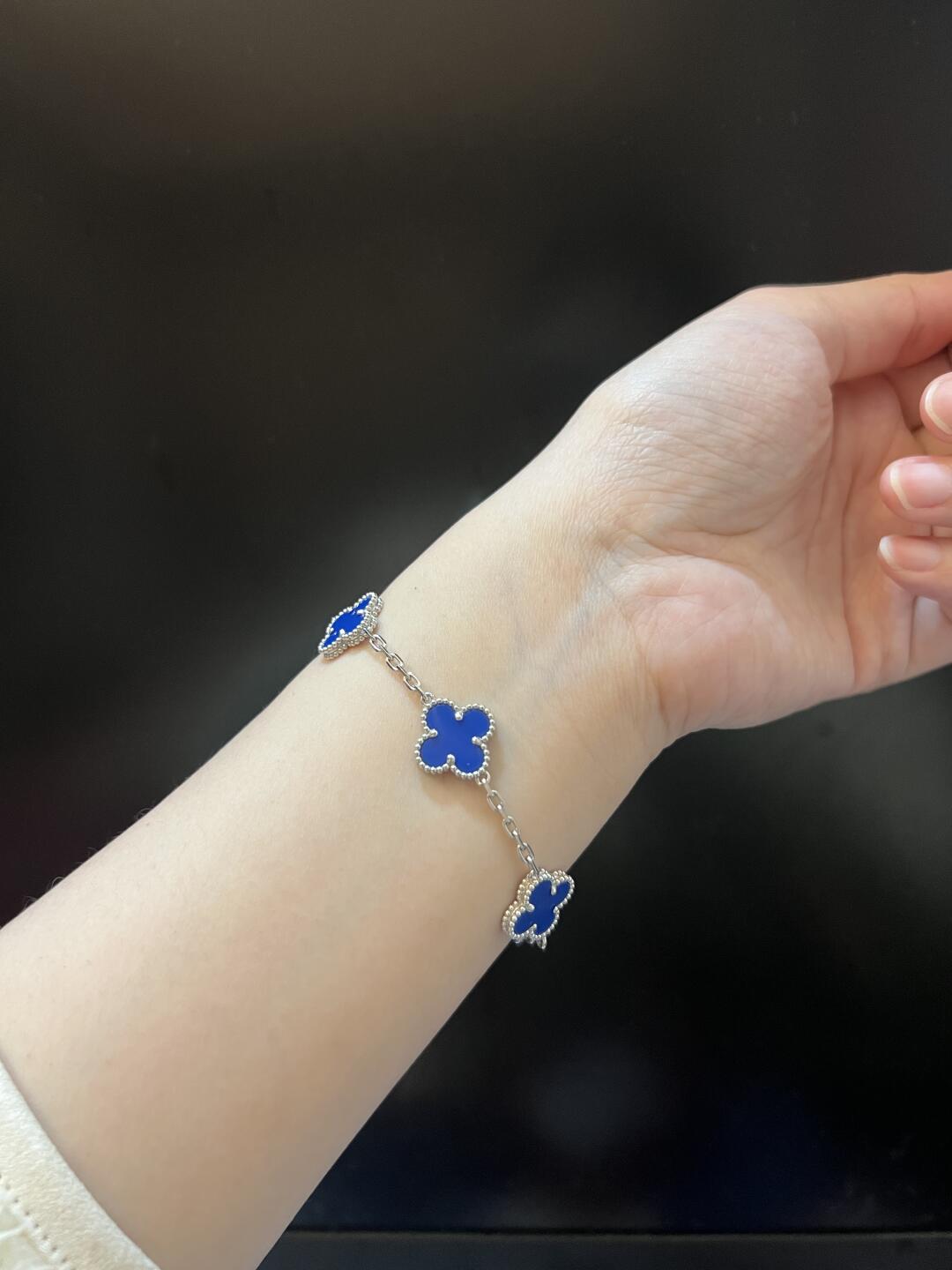 VCA Blue Agate Vintage Alhambra Bracelet 5 Motifs - Original Replica Club