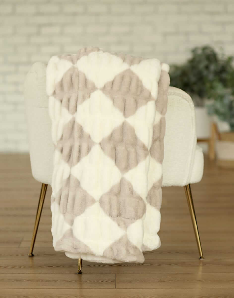 Hugs Diamond Ancient Scroll Blanket