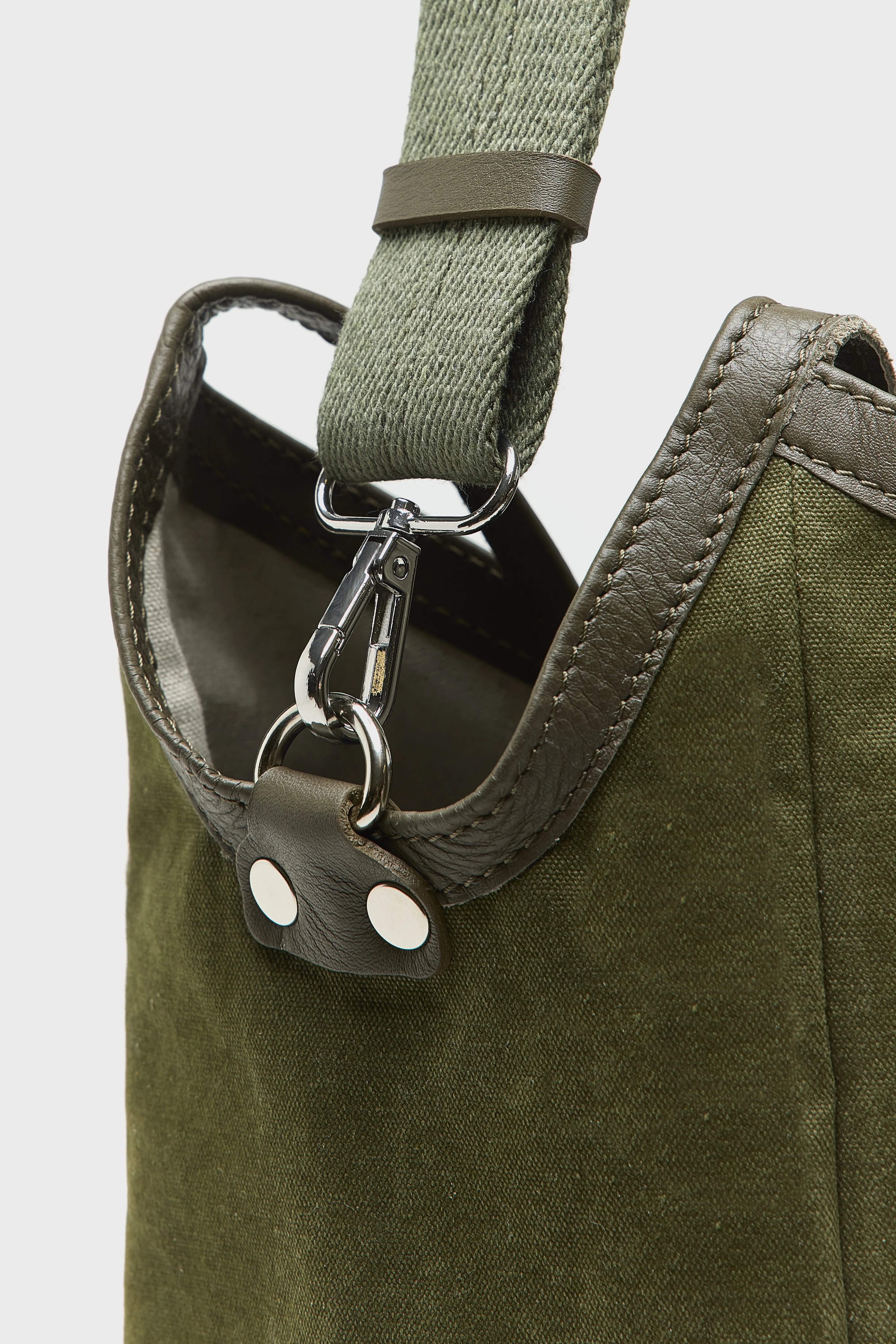Bellerose Singa canvas handbag (261 / W / OLIVE)