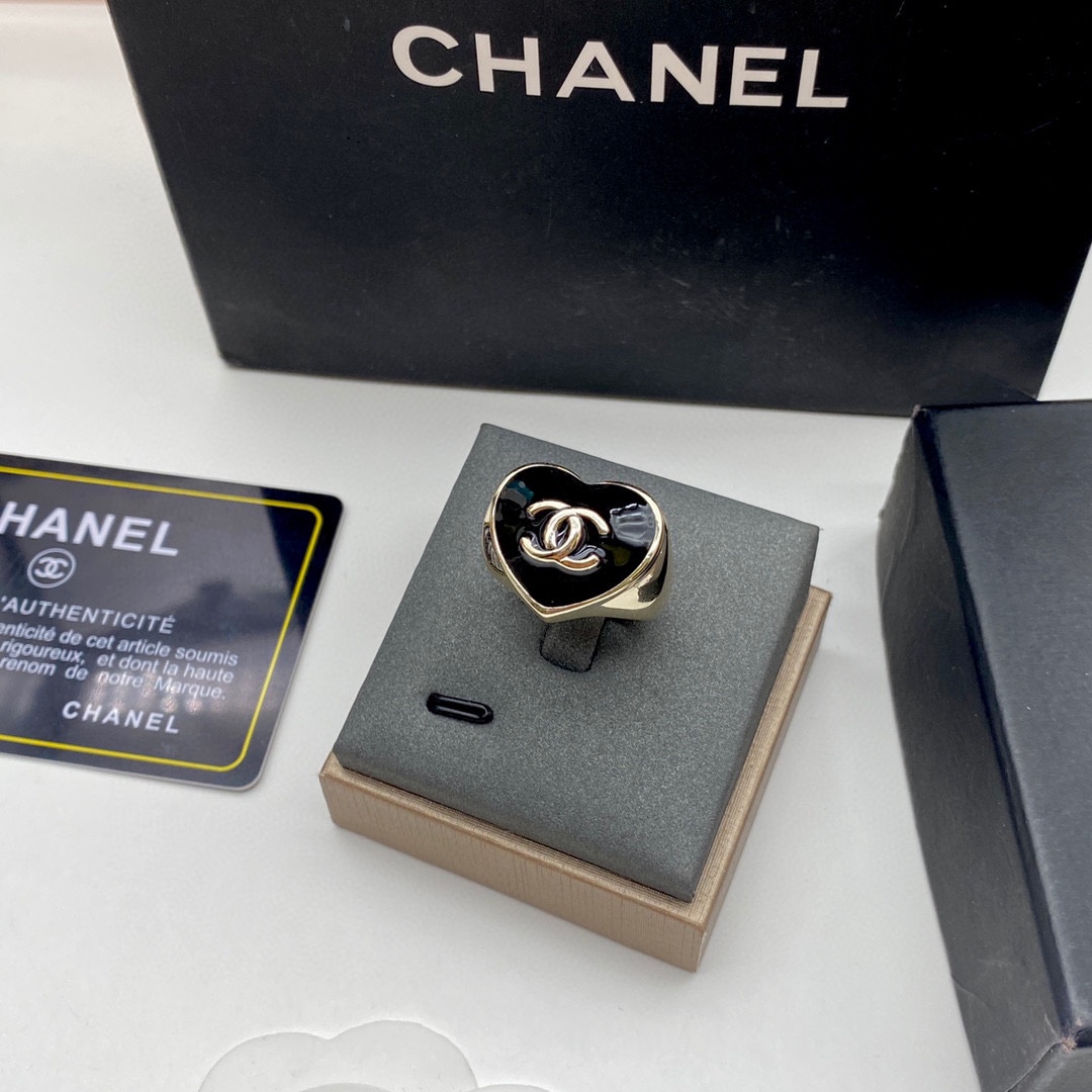 Chanel Black Enamel Heart Light Gold Ring - Original Replica Club