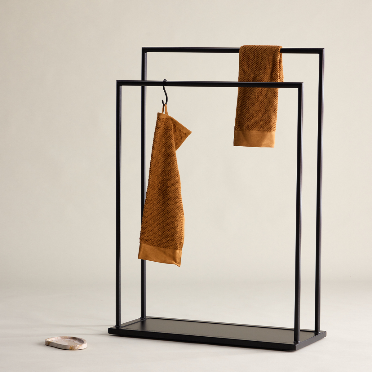 Nest living Eva Zwart Metalen Kledingrek - 100 x 70 cm