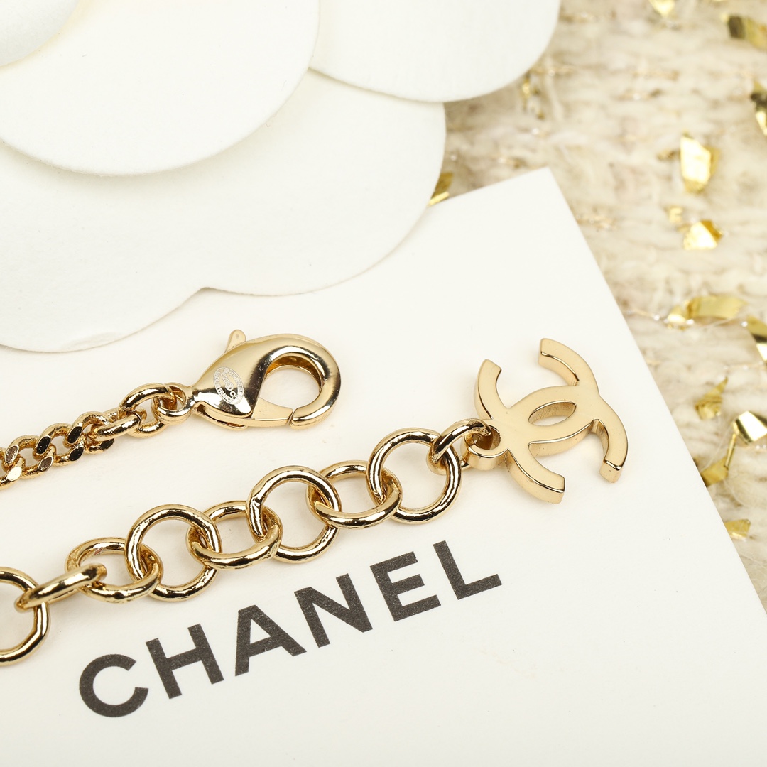 Chanel Hollow Heart Charm O Chain Bracelet - Original Replica Club