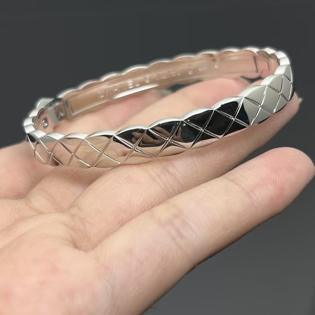 Chanel Coco Crush Bangle Bracelet - Original Replica Club